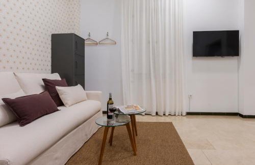 Alameda Apartment | Avanti Cartuja