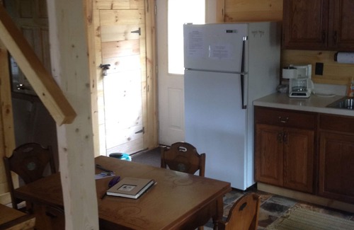 Lake Desolation Cottage | Ava’s Lakeside Cottage, Lakeside Cozy Cottage