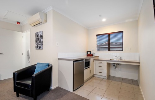 Pukekohe Hotel | Aveda Motor Lodge