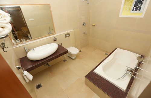 Teynampet Hotel | Avenue 11 Boutique Residences