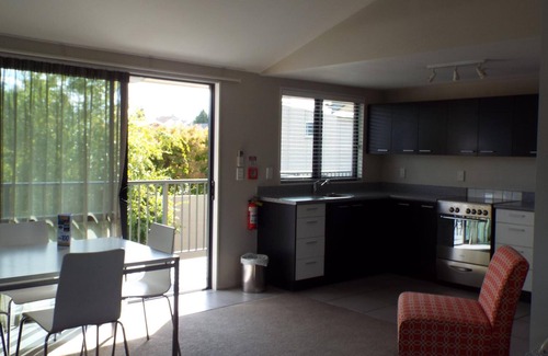 Alexandra Hotel | Avenue Motel