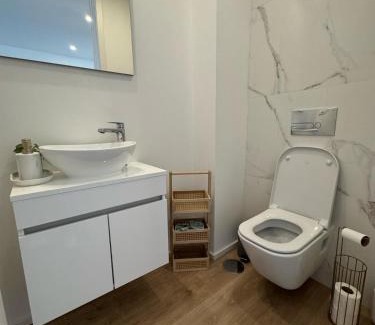 A Ver-o-Mar Apartment | Aver Beach Haven