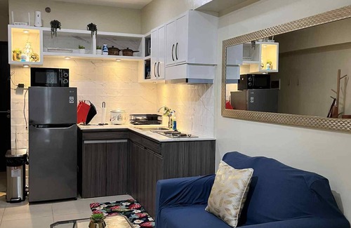 Lahug Condo | Avida Riala Tower , Pool , Modern studio condo