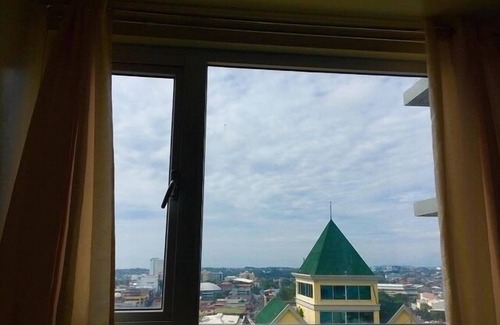 Poblacion District Apartment | Avida Towers Condotel