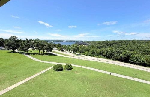 Lake Ozark House | Avila Serenity Suites - For 6