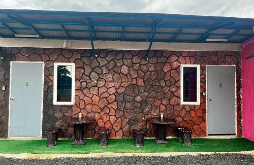 Setiu Hotel | AVINA'S Roomstay 2