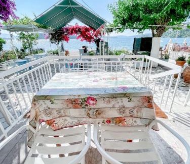 Nidri Hotel | Avli Studios