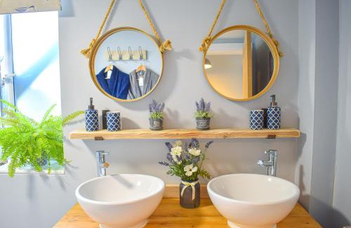 Lowestoft Apartment | Avocet - Suffolk Coastal Escapes