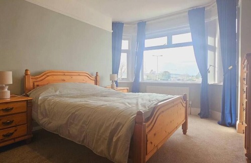 Exmouth House | Avocet View, a 5 bed home ideal for a family holiday to beautiful Exmouth
