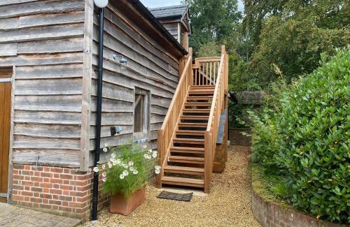 Salisbury House | Avon Turn View
