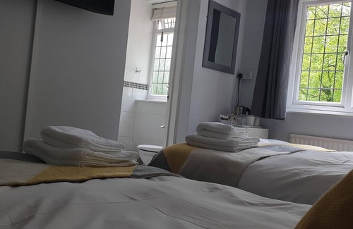 Banbury House | Avonlea Guest House