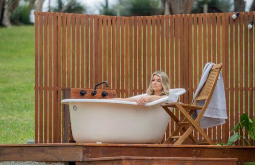 Mount Jagged Bed & Breakfast | Away At Ancell
