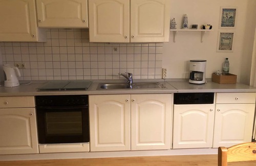 Altfunnixsiel Apartment | Away from the hustle and bustle of seaside resorts, you can in this friendly ground floor