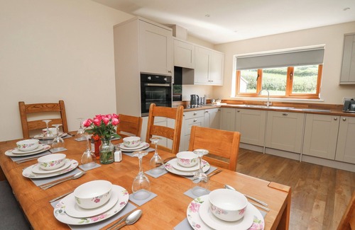 Rhayader Cottage | AWEL Y BRYN, family friendly, character holiday cottage in Rhayader