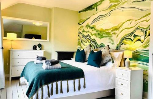 Llanbrynmair House | Awelfa a peaceful cottage in the Cambrian mountains