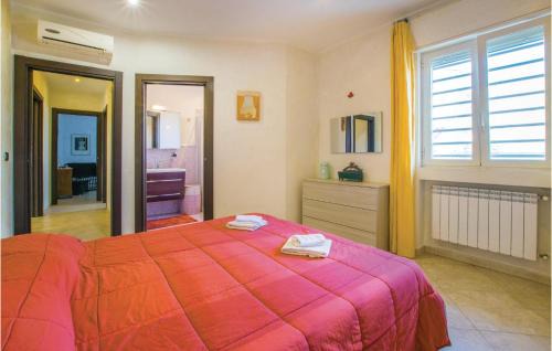 Municipio 1 Apartment | Awesome Apartment In Bari With Wifi