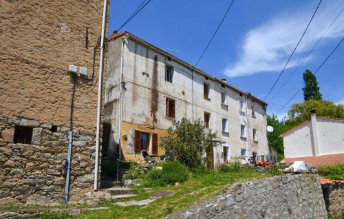 Lozzi Apartment | Awesome Apartment In Lozzi - Fko697