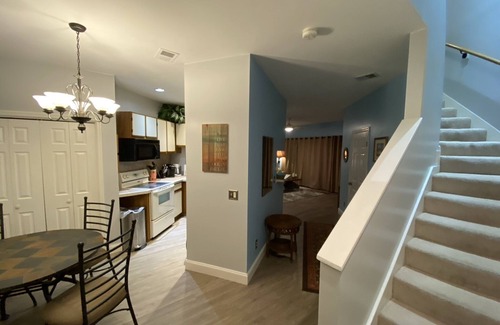 Hilton Head Island Villa | Awesome Beachside and Dog-friendly 2 Bed, 2.5 bath!