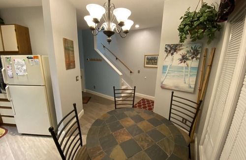 Hilton Head Island Villa | Awesome Beachside and Dog-friendly 2 Bed, 2.5 bath!