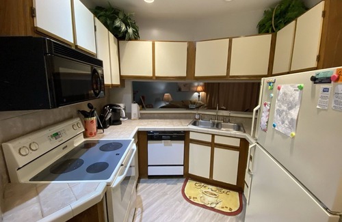 Hilton Head Island Villa | Awesome Beachside and Dog-friendly 2 Bed, 2.5 bath!