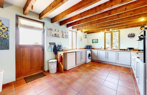 Saint-Saud-Lacoussiere House | Awesome home in St. Saud Lacoussiere