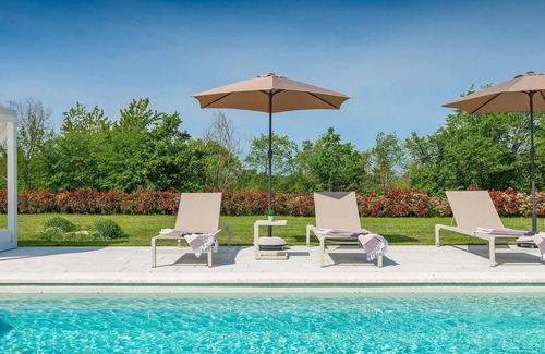 Sveti Petar u Sumi House | Awesome home in Sveti Petar u Sumi
