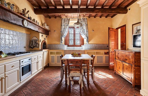 Capraia e Limite House | Awesome home in Capraia e Limite