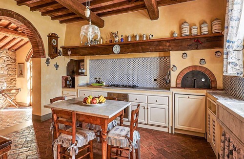 Capraia e Limite House | Awesome home in Capraia e Limite