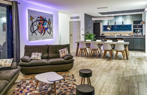 Callian House | Awesome home in Callian