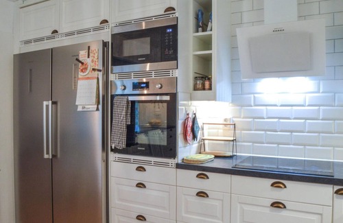 Varmdo House | Awesome home in Djurhamn with kitchen