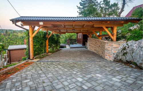 Duga Resa House | Awesome Home In Donji Zvecaj With Sauna