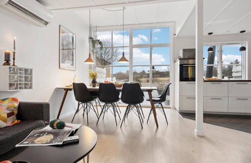 Øer Strand House | Awesome home in Ebeltoft with sauna