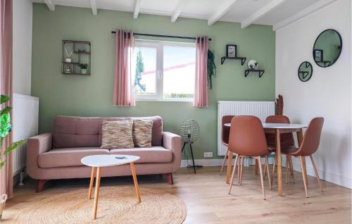 Heinkenszand House | Awesome Home In Heinkenszand With Wifi