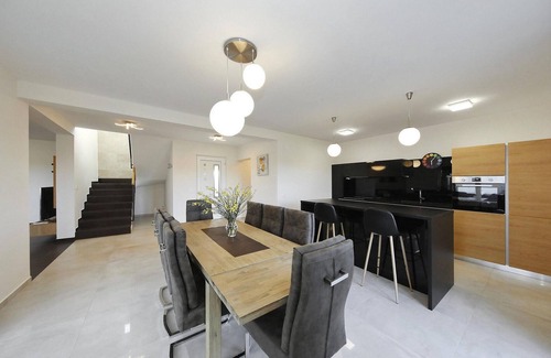 Zaton House | Awesome home in Nin with sauna