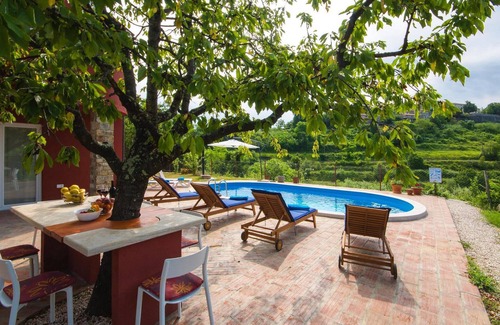 Oprtalj House | Awesome home in Oprtalj