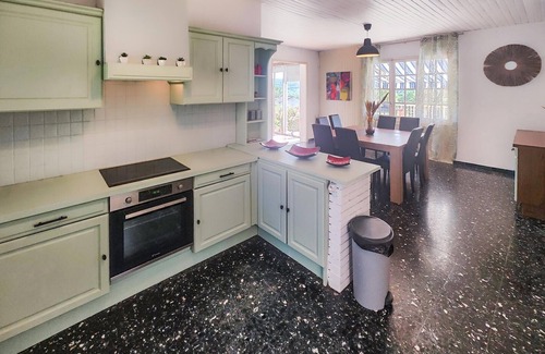 Roquebrun House | Awesome home in Roquebrun