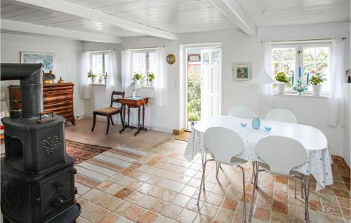 Samsø House | Awesome Home In Samsø With Wifi