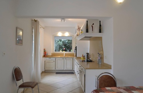 Toulon House | Awesome home in Toulon