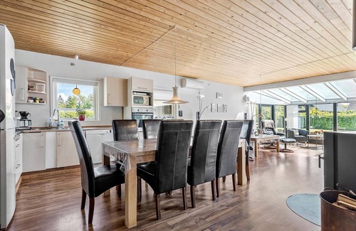 Thorsminde House | Awesome home in Vemb with kitchen