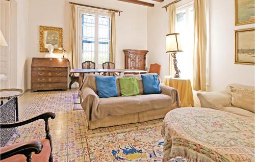 Vilanova del Valles House | Awesome Home In Vilanova Del Vallès