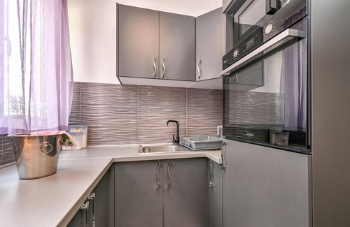 Vinica House | Awesome home in Vinica Breg with WiFi
