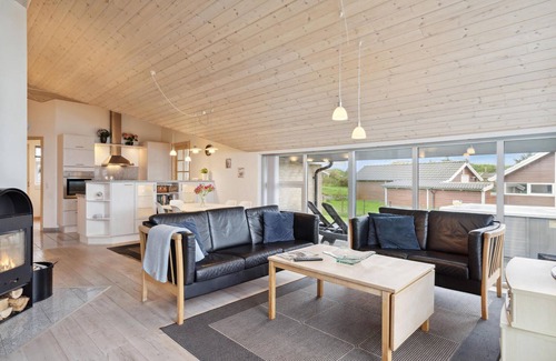 Vinderup House | Awesome home in Vinderup with sauna
