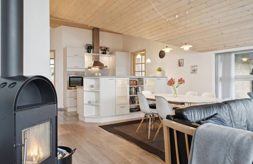 Vinderup House | Awesome home in Vinderup with sauna