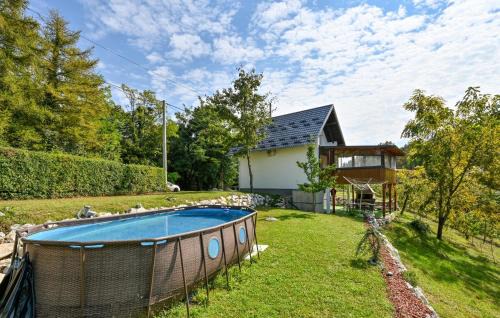 Vinica House | Awesome Home In Vinica Breg With Wifi