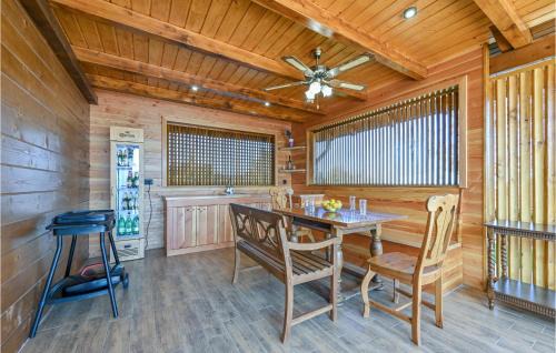 Ludbreg House | Awesome Home In Vinogradi Ludbreski
