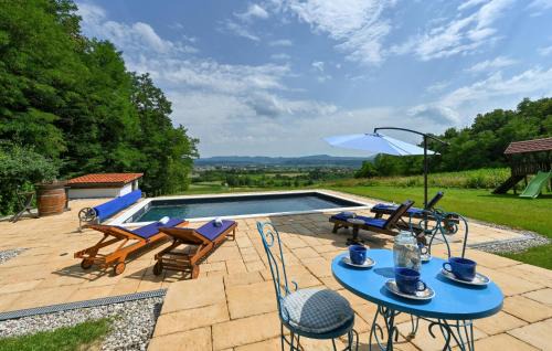 Zlatar House | Awesome Home In Zlatar With Sauna