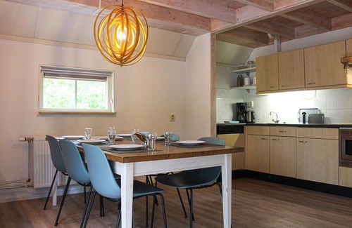 De Bult House | Awesome home in Steenwijk - De Bult