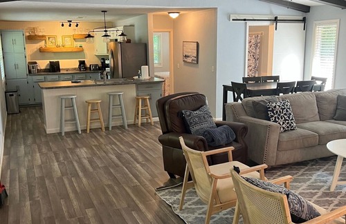 Fairfield Bay House | Awesome Lake House Right by Marina and Trails! Newly Updated!