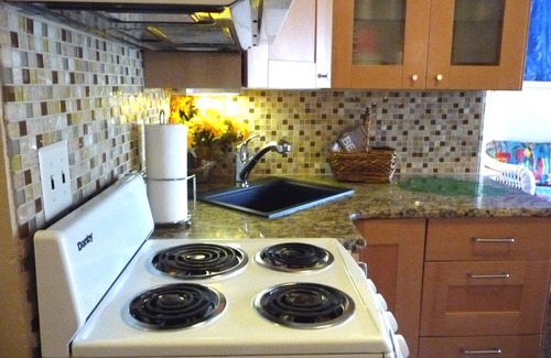 Florida Central Atlantic Coast House | Awesome Townhome Beautiful Lake! Clean! Near EPIC Universal Disney Convention
