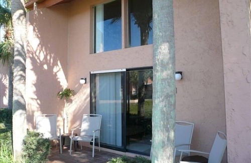 Florida Central Atlantic Coast House | Awesome Townhome Beautiful Lake! Clean! Near EPIC Universal Disney Convention